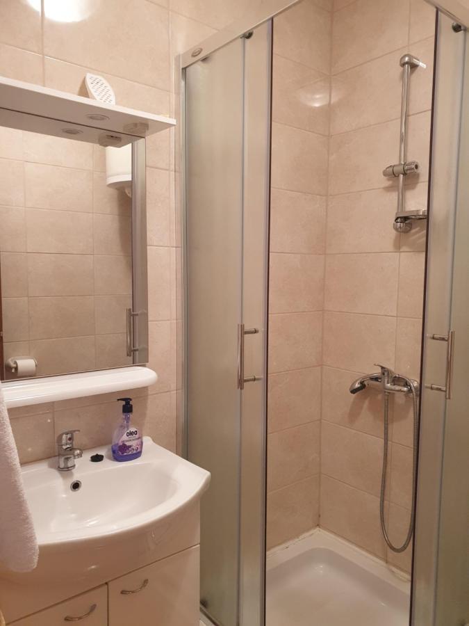 Apartmani I Sobe Jusic Rab Town Dış mekan fotoğraf