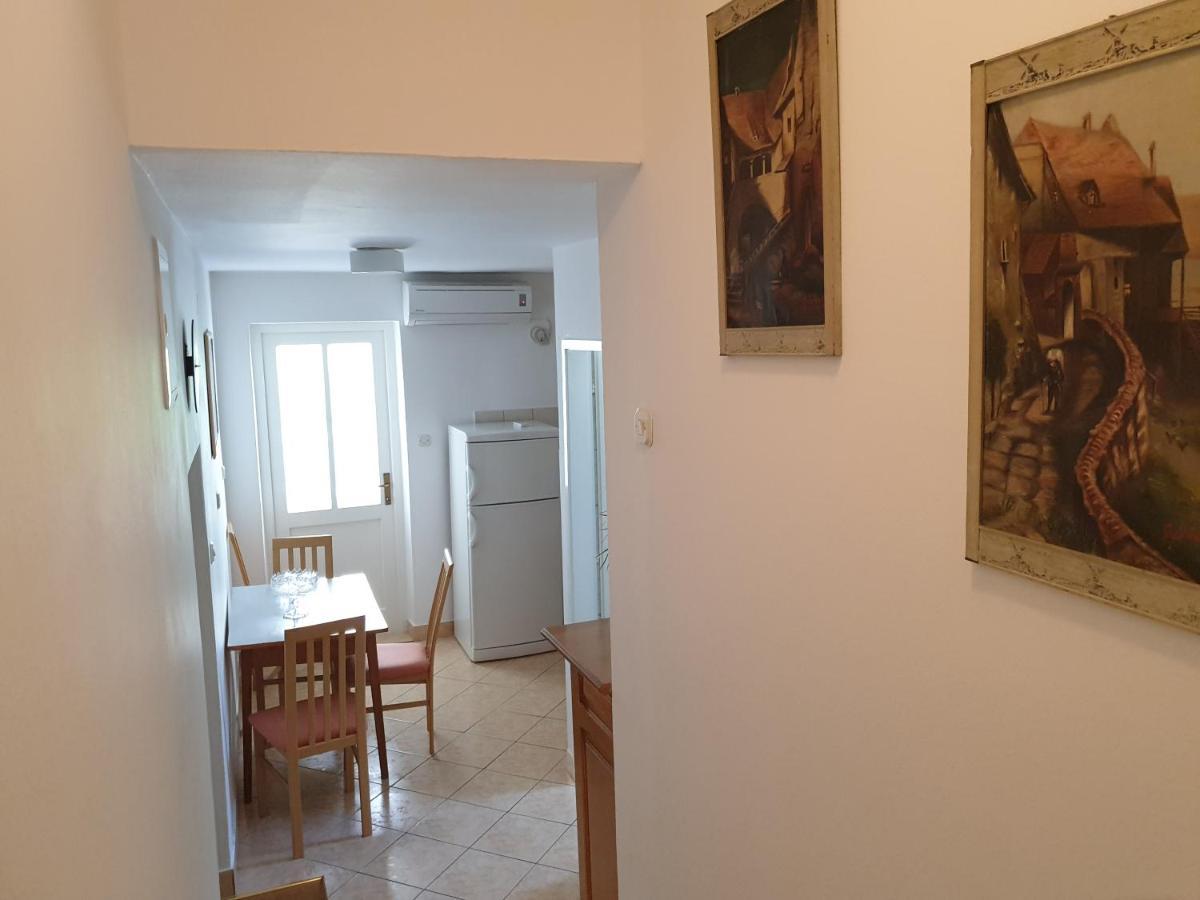 Apartmani I Sobe Jusic Rab Town Dış mekan fotoğraf