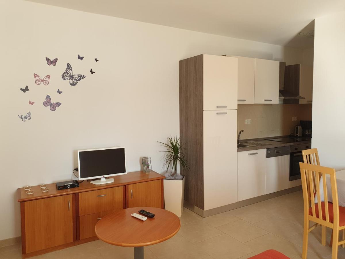 Apartmani I Sobe Jusic Rab Town Dış mekan fotoğraf