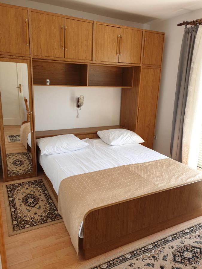 Apartmani I Sobe Jusic Rab Town Dış mekan fotoğraf