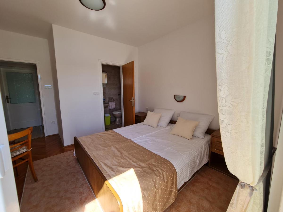 Apartmani I Sobe Jusic Rab Town Dış mekan fotoğraf