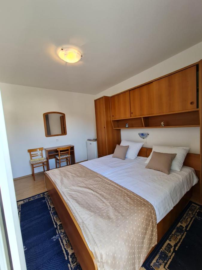 Apartmani I Sobe Jusic Rab Town Dış mekan fotoğraf