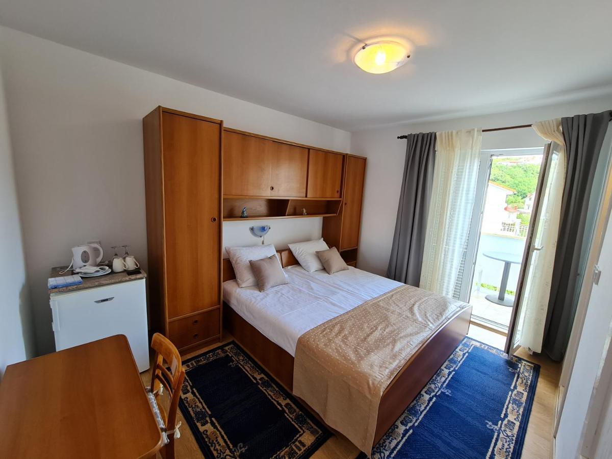 Apartmani I Sobe Jusic Rab Town Dış mekan fotoğraf